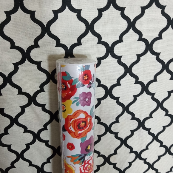 The Pioneer Woman Kitchen Pioneer Woman Flea Market Floral Adhesive Laminate Drawer Shelf Li